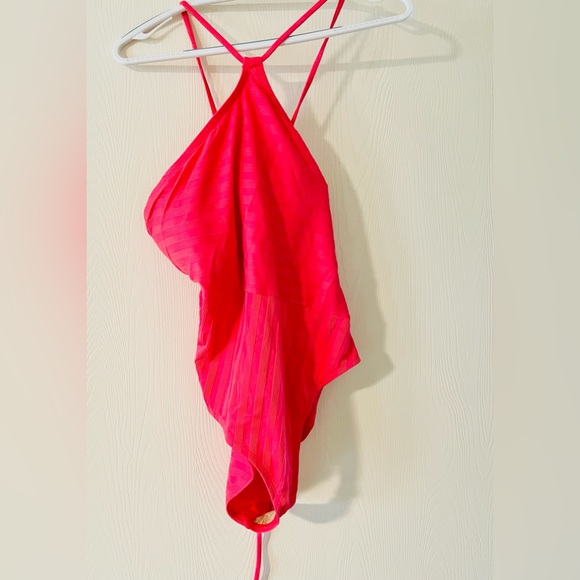 La Blanca Swimsuit - Picture 1 of 4